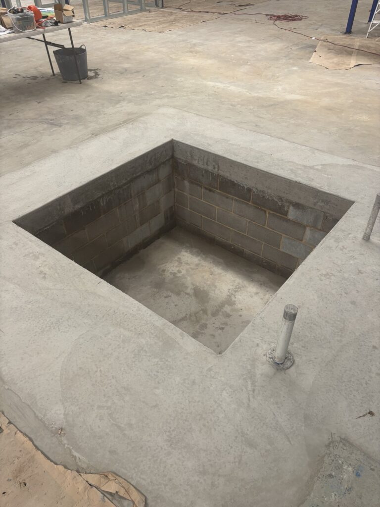 Concrete pit construction - Cinerari Contracting Coburg