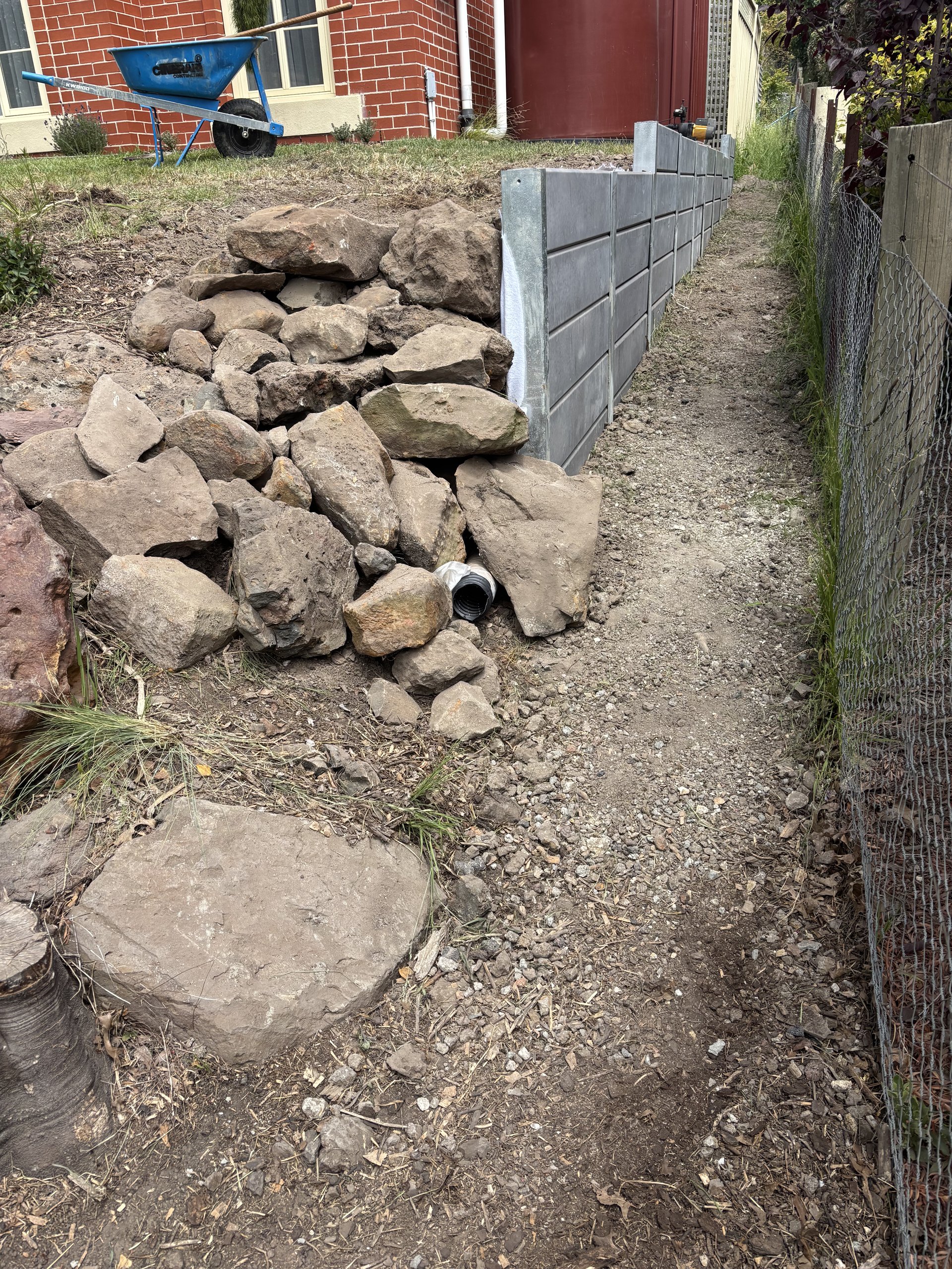 Retaining wall construction - Cinerari Contracting Brooklyn